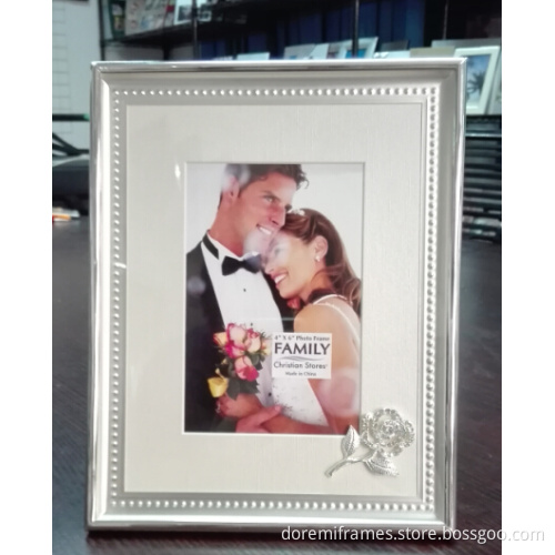 Oval Elegant Stainless steel shinny photo frame for wedding occasion with glass inside